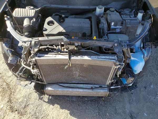 2018 CHEVROLET EQUINOX LS — Engine bay