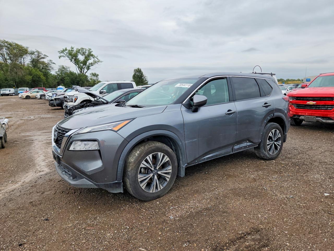 2023 NISSAN ROGUE SV — Front 3/4