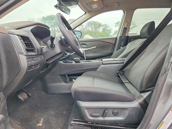 2023 NISSAN ROGUE SV — DENT