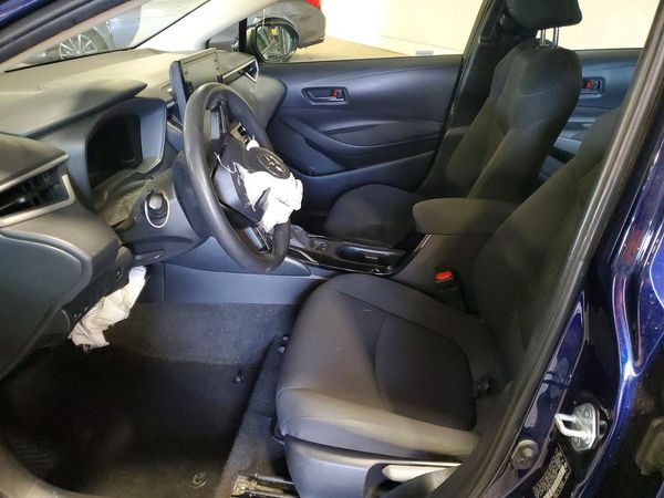 2022 TOYOTA COROLLA LE — DENT