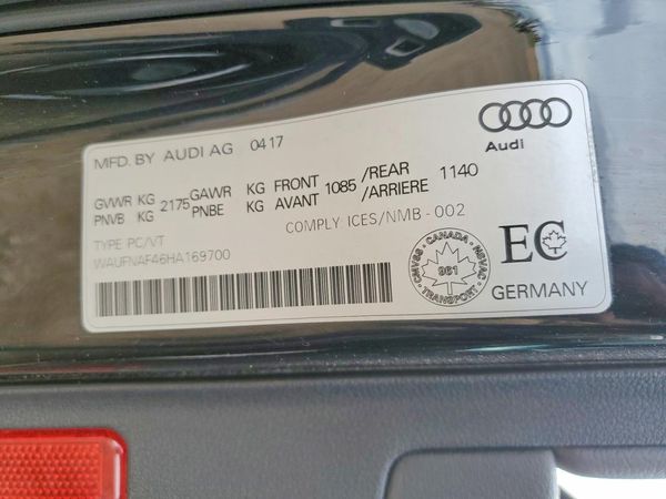 2017 AUDI A4 quattro Prestige — VINS