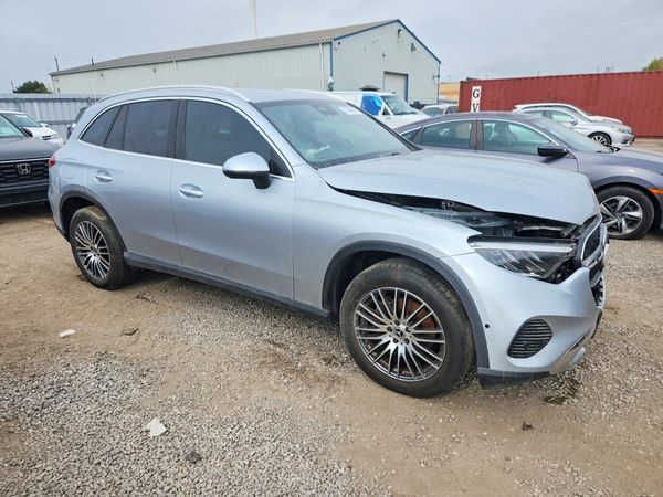 2026 MERCEDES-BENZ GLC-CLASS GLC300 4MATIC — Passenger 3/4