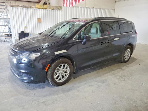 2021 CHRYSLER VOYAGER — DSFA — Front 3/4