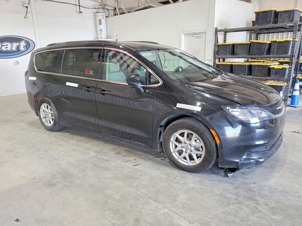 2021 CHRYSLER VOYAGER LXI — Passenger 3/4