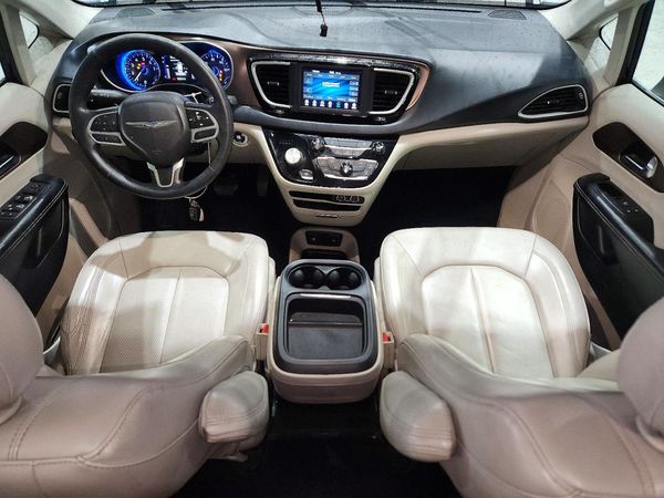 2021 CHRYSLER VOYAGER LXI — CKPT