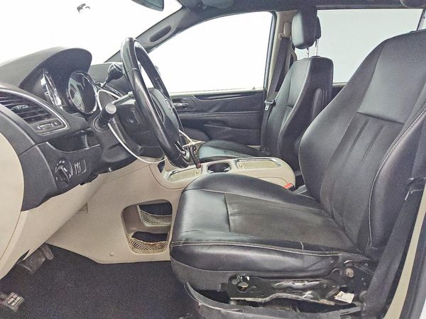 2019 DODGE GRAND CARAVAN SXT — DENT
