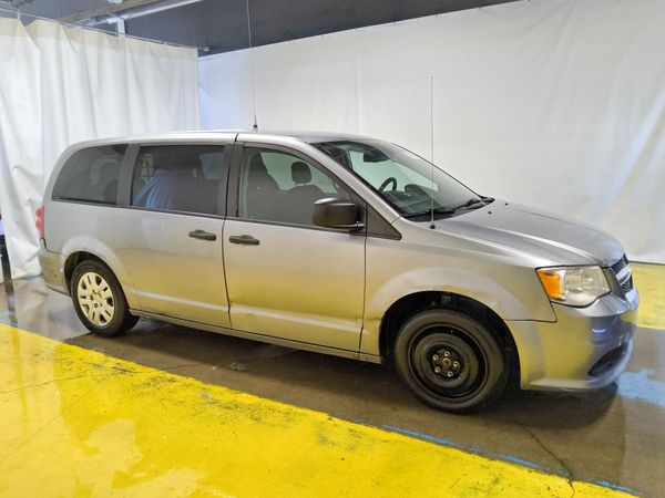 2019 DODGE GRAND CARAVAN SE