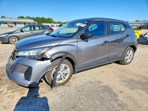2025 NISSAN KICKS PLAY S — Front 3/4
