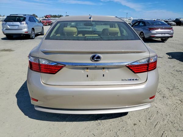 2015 LEXUS ES 300h — DIRR