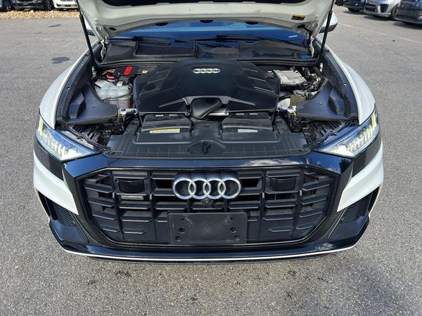 2019 AUDI Q8 S Line quattro Prestige