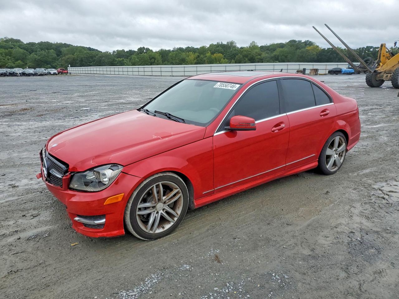 2013 MERCEDES-BENZ C C250 — Front 3/4