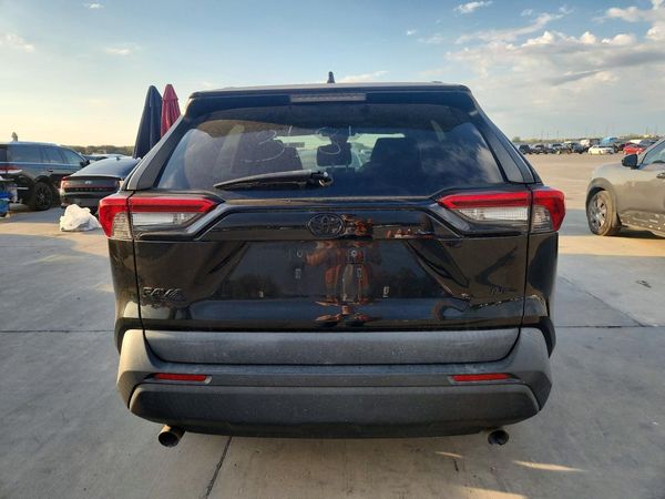 2021 TOYOTA RAV4 LE — DIRR