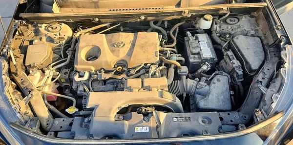 2021 TOYOTA RAV4 LE — Engine bay
