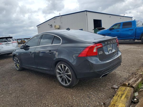 2015 VOLVO S60 Platinum (non R design) — DSRA