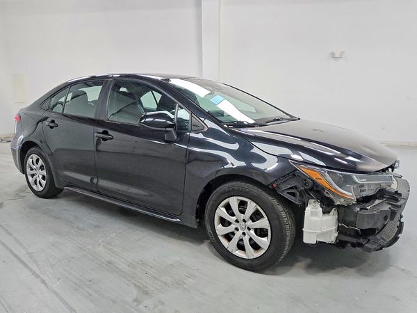2022 TOYOTA COROLLA LE — Passenger 3/4