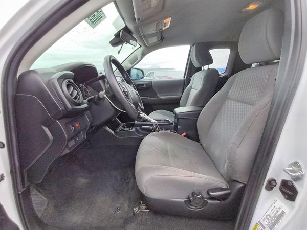 2022 TOYOTA TACOMA SR5 — DENT