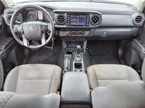 2022 TOYOTA TACOMA SR5 — CKPT