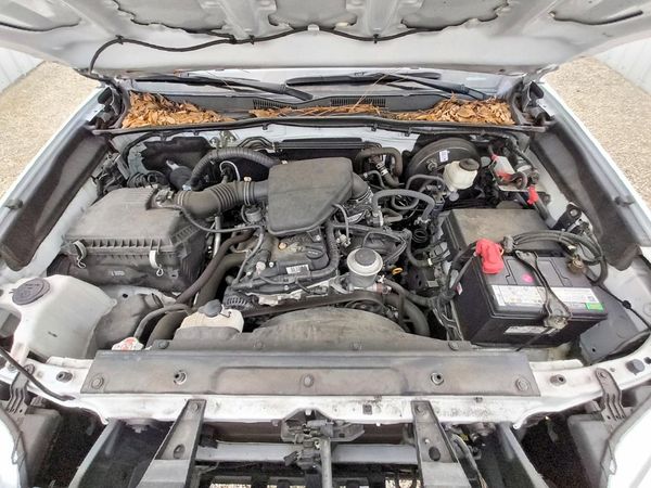 2022 TOYOTA TACOMA SR5 — Engine bay