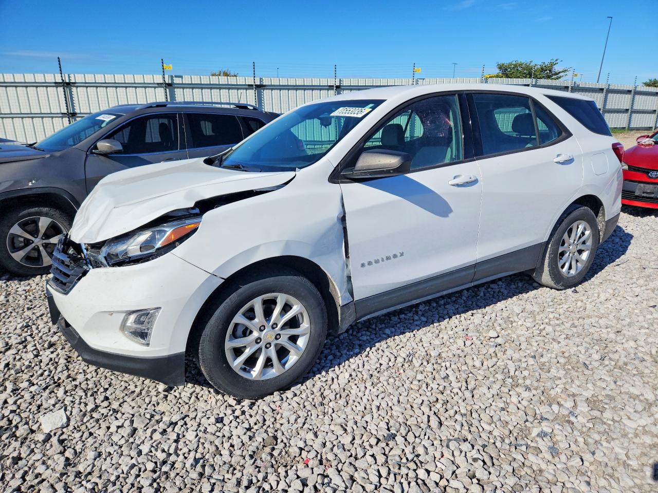 2018 CHEVROLET EQUINOX LS — Front 3/4
