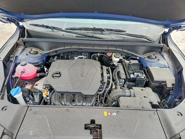 2026 KIA SORENTO S — Engine bay