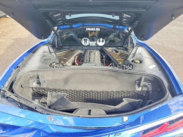 2023 CHEVROLET CORVETTE Premium 3LT — Engine bay