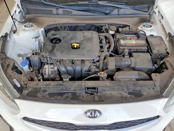 2020 KIA FORTE FE, LXS — Engine bay