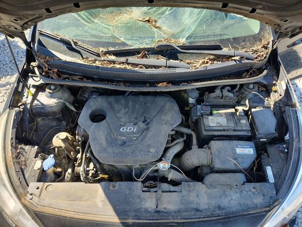2017 HYUNDAI ACCENT SE Base — Engine bay
