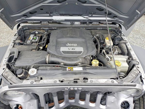 2015 JEEP WRANGLER Sport — Engine bay