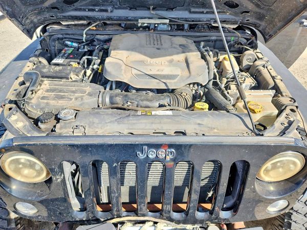 2015 JEEP WRANGLER Sport — Engine bay