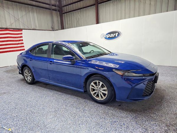 2025 TOYOTA CAMRY — Passenger 3/4