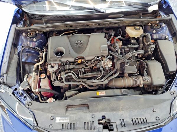 2025 TOYOTA CAMRY — Engine bay