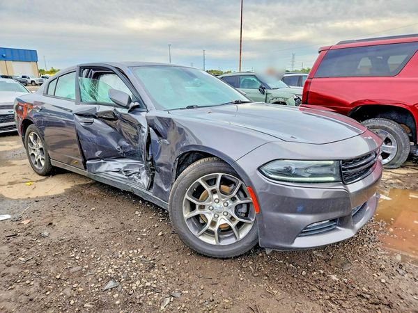 2015 DODGE CHARGER SXT — Passenger 3/4