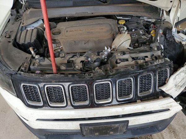 2018 JEEP COMPASS Sport — Engine bay