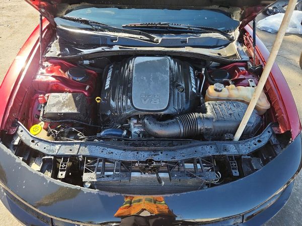 2020 DODGE CHARGER R/T — Engine bay