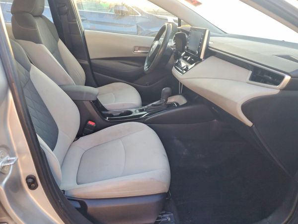 2020 TOYOTA COROLLA LE — DENT