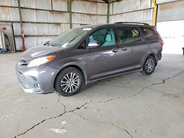 2020 TOYOTA SIENNA — DSFA — Front 3/4