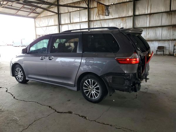 2020 TOYOTA SIENNA Q grade — DSRA