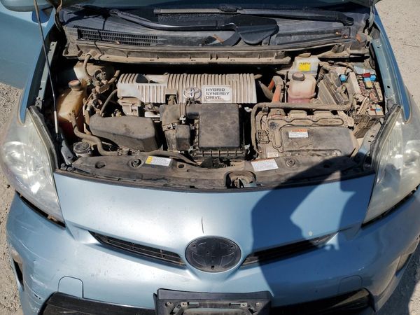 2015 TOYOTA PRIUS