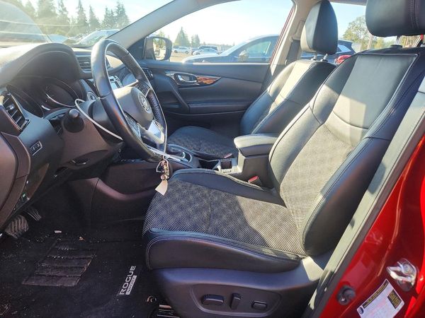 2021 NISSAN ROGUE SPORT SL — DENT
