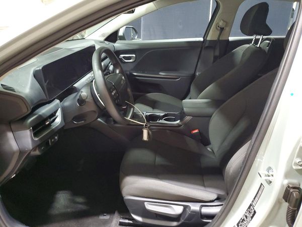 2026 KIA K4 LX, LXS — DENT