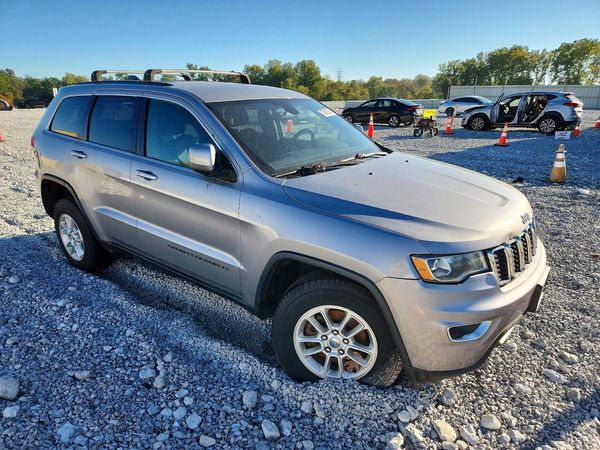 2018 JEEP CHEROKEE Laredo — Passenger 3/4