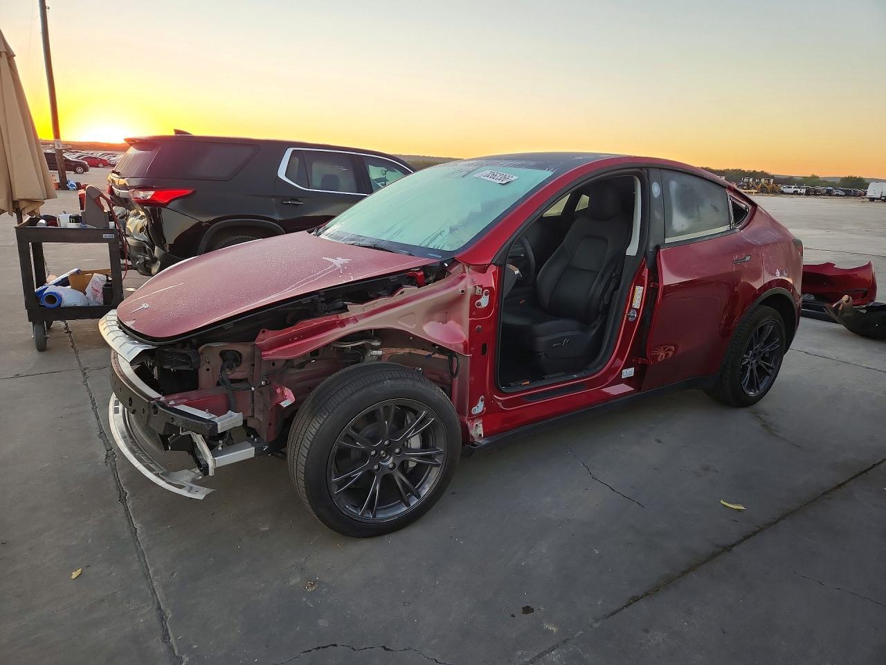 2025 TESLA MODEL Y — Front 3/4