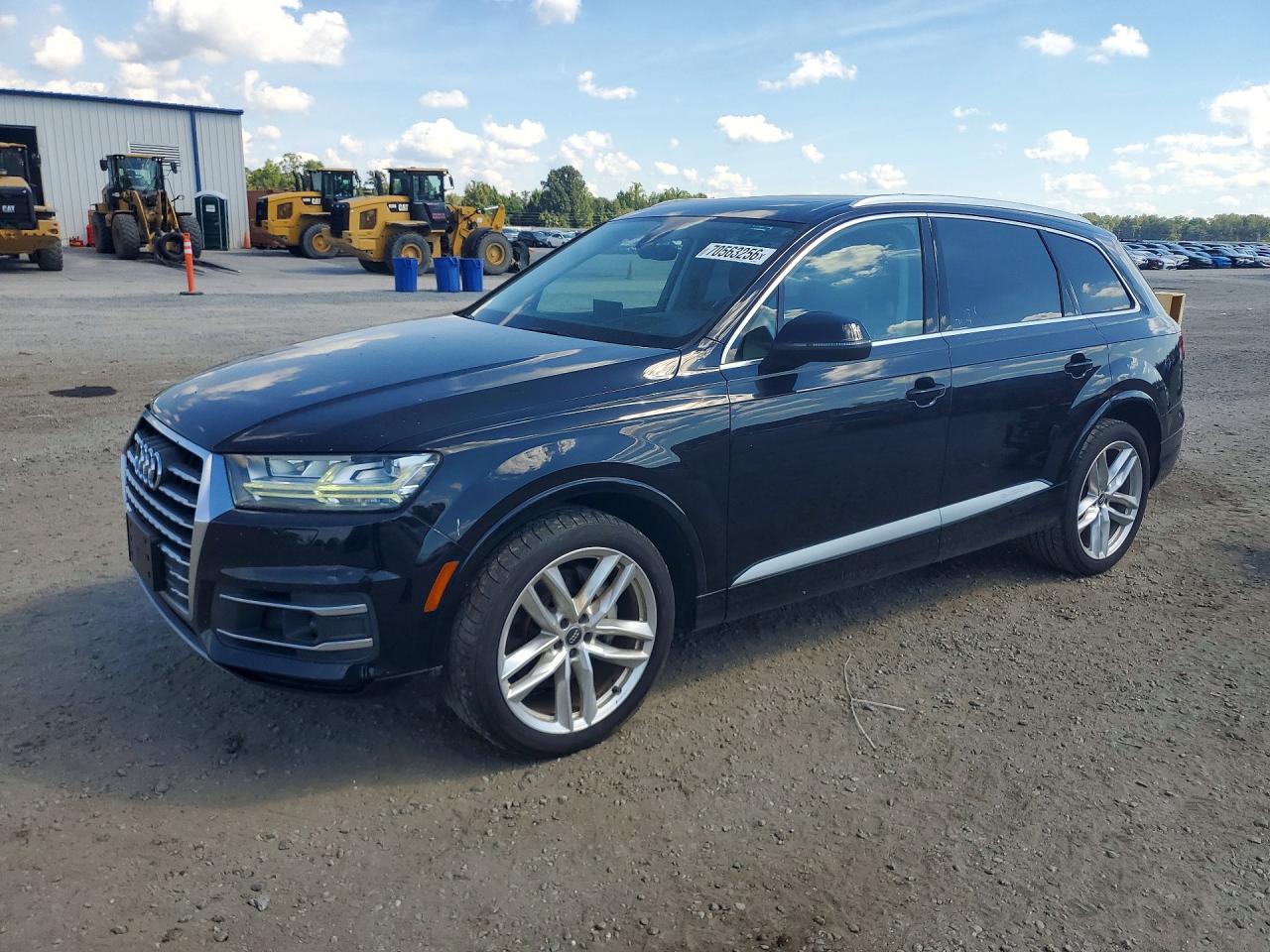 2018 AUDI Q7 quattro Prestige — Front 3/4