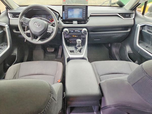2019 TOYOTA RAV4 LE — CKPT