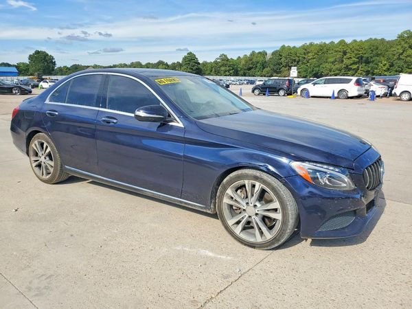 2015 MERCEDES-BENZ C Base — Passenger 3/4