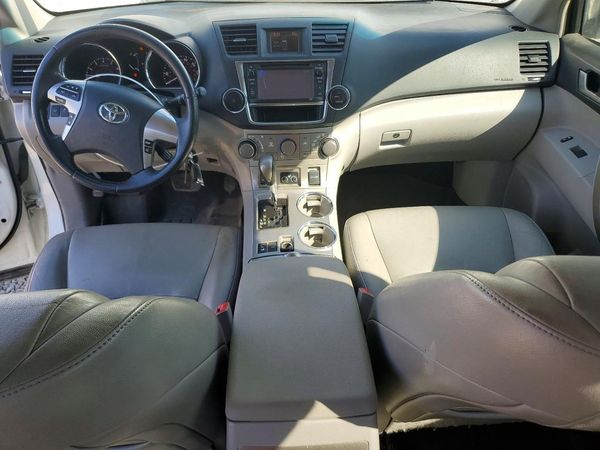 2013 TOYOTA HIGHLANDER Base/Hybrid — CKPT