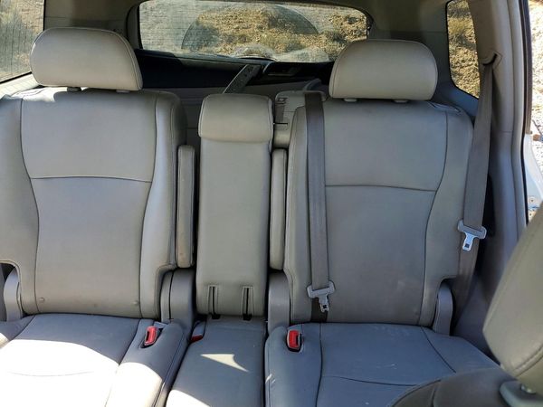 2013 TOYOTA HIGHLANDER Base/Hybrid — SUVN