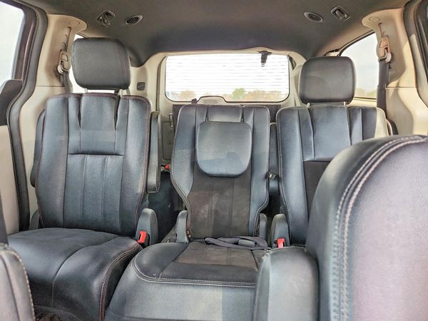 2018 DODGE GRAND CARAVAN SXT — SUVN