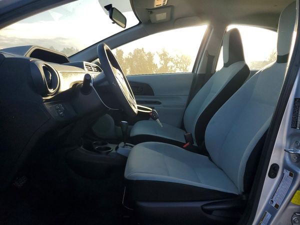 2014 TOYOTA PRIUS — DENT