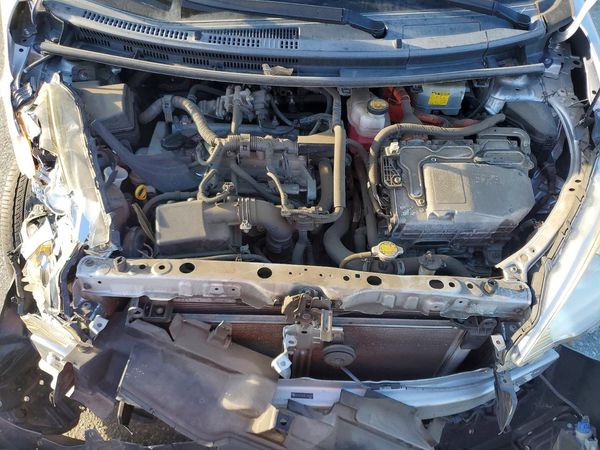 2014 TOYOTA PRIUS — Engine bay